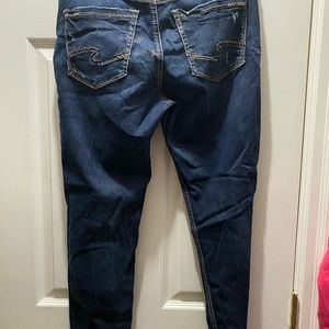 Silver Jeans. Size 28